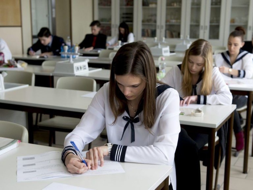 MA ÍRTÁK A MAGYAR KÖZÉP ÉS EMELT SZINTŰ ÉRETTSÉGIKET