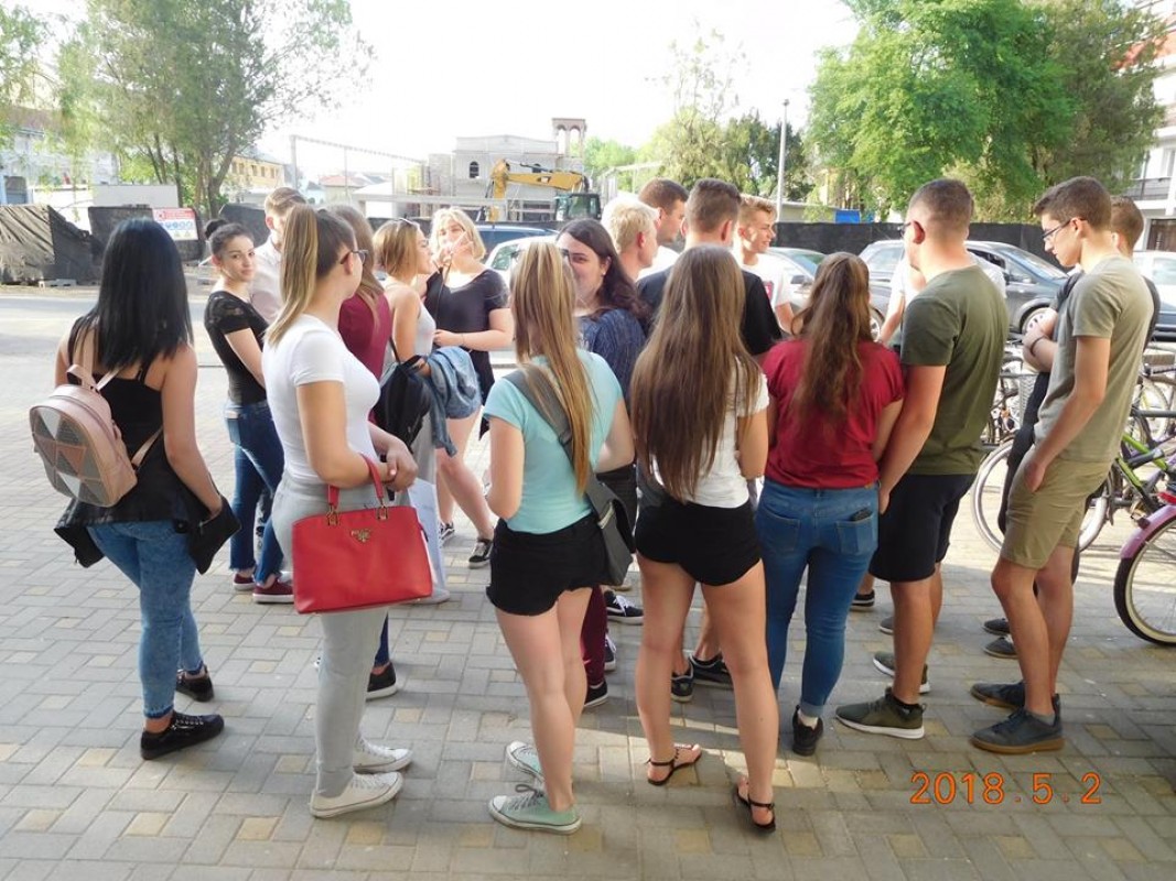 Szerenádoztak a végzős vasvárisok