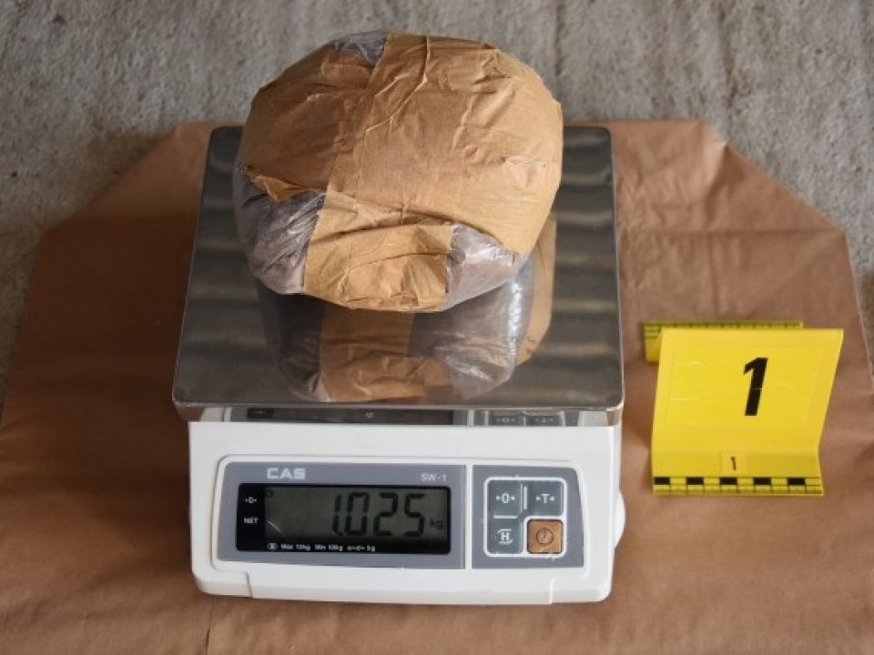 10 kg morfium az autóban
