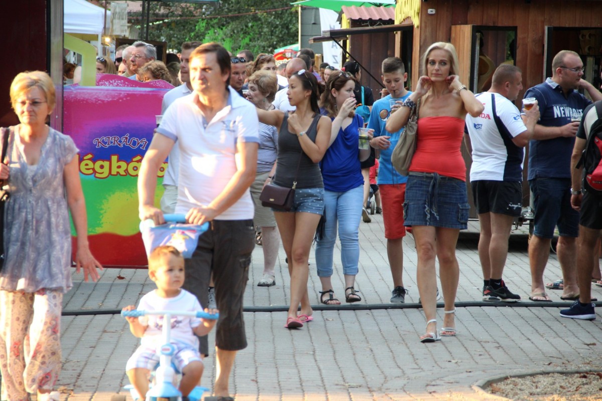 Megkezdődött a SóstóSerfeszt
