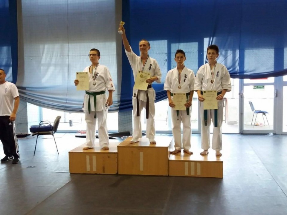 Kyokushin karate sikerek