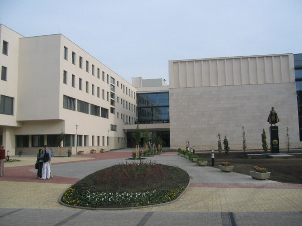 Keresztféléves képzések a Nyíregyházi Egyetemen - csak diplomásoknak!