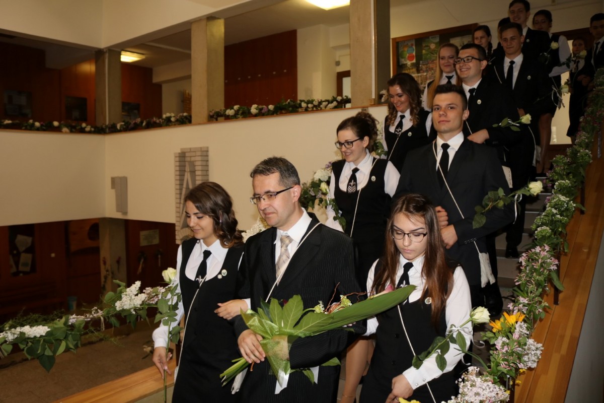 Elballagtak a Szent Imréből
