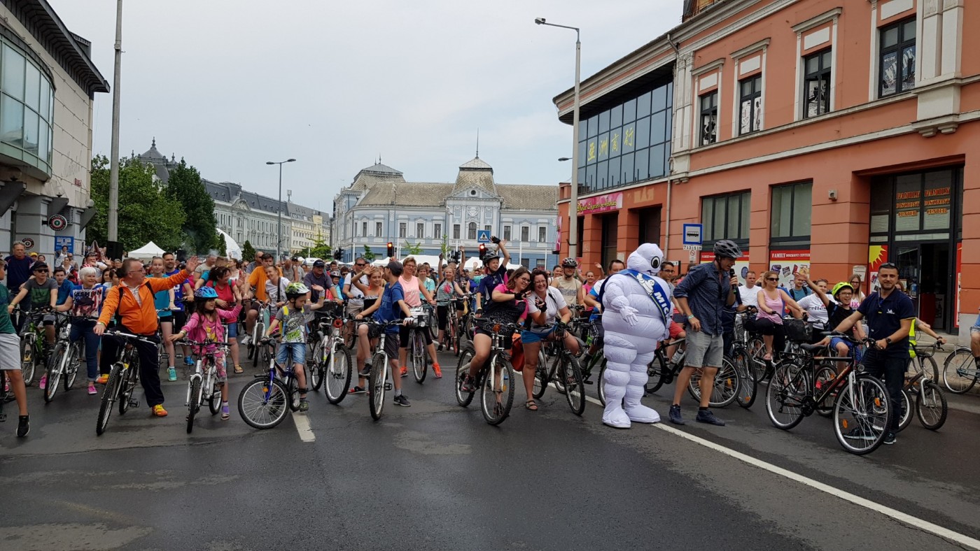 Több százan kerekeztek Sóstóra! Fotókkal és videókkal!