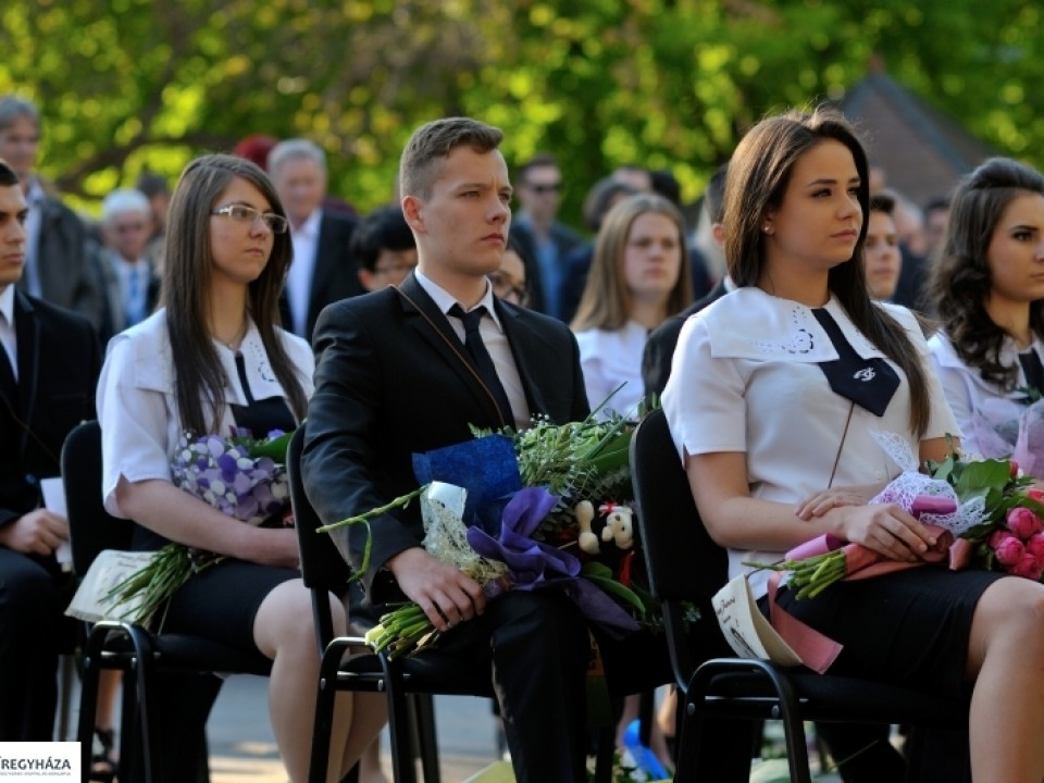 Ballagás az Arany János Gimnáziumban