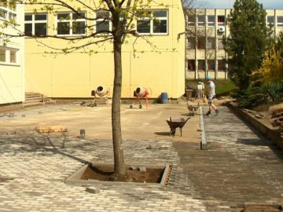 Felújítják a Gárdonyit