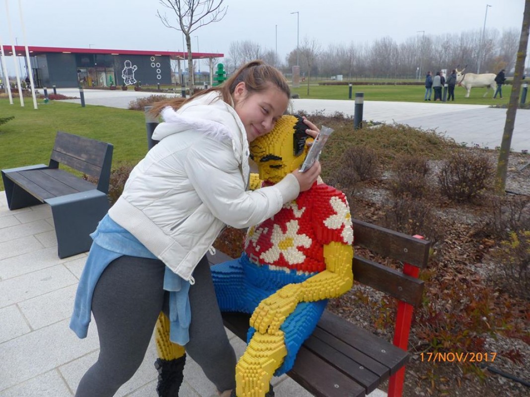 A Lego gyárban jártak az aranyos diákok
