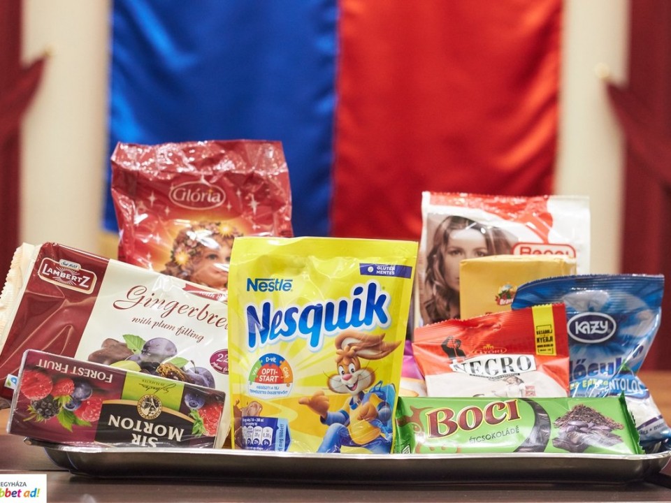 Már hetedszer kapnak karácsonyi ajándékcsomagot a nyugdíjasok az önkormányzattól