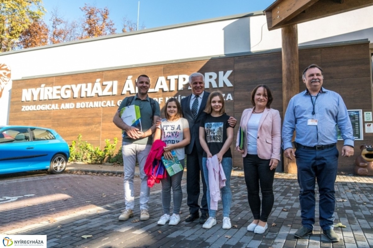 Egy szerencsi család vásárolta meg az állatpark idei 500.000-ik belépőjegyét.