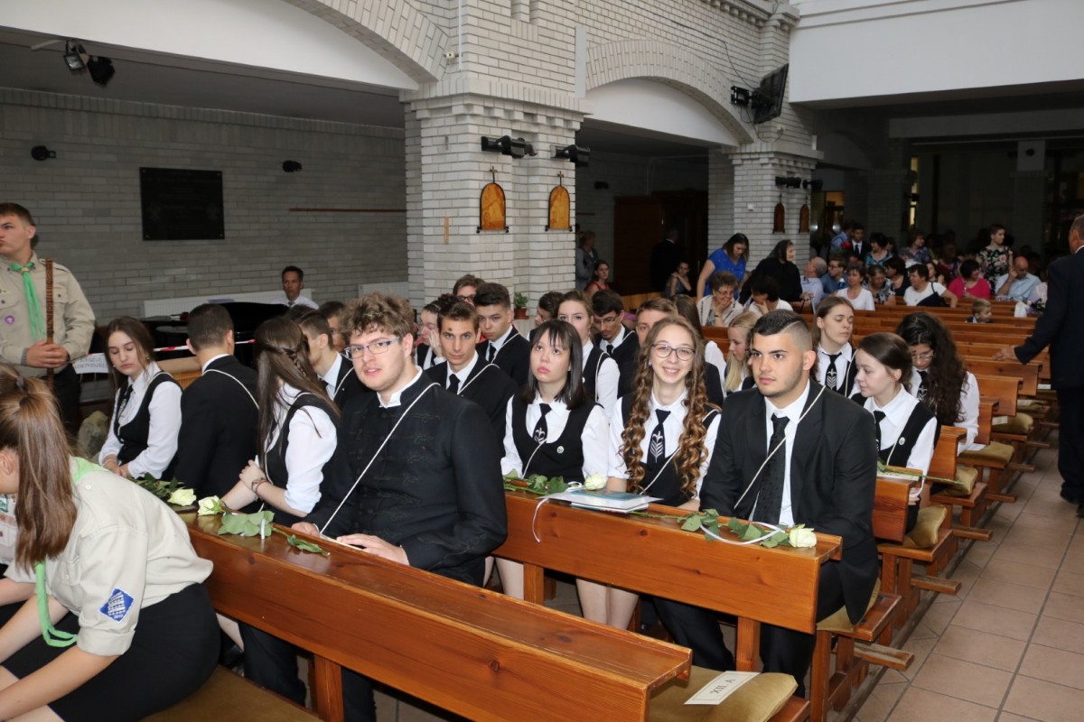Elballagtak a Szent Imréből