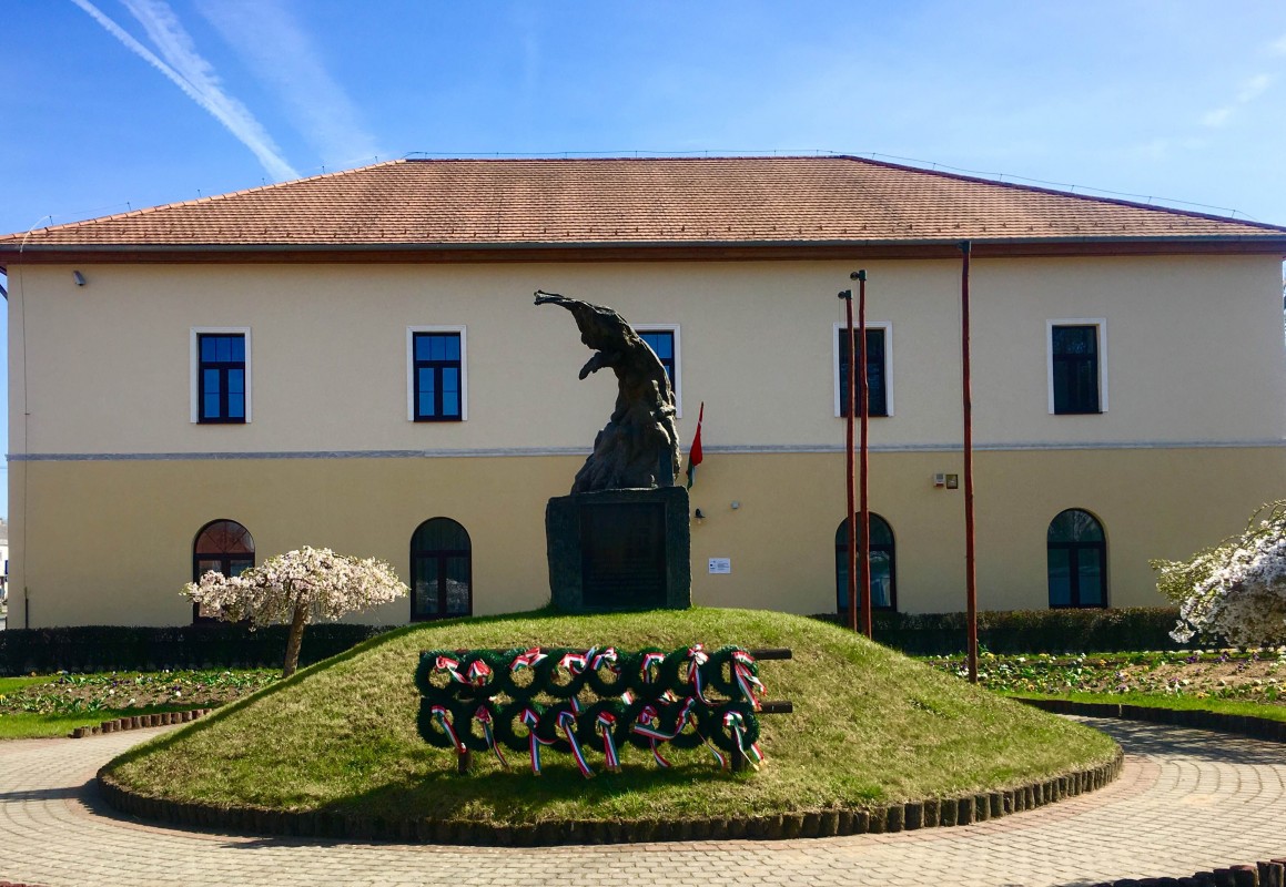 VADREGÉNYES KULTÚR-TÚRA 