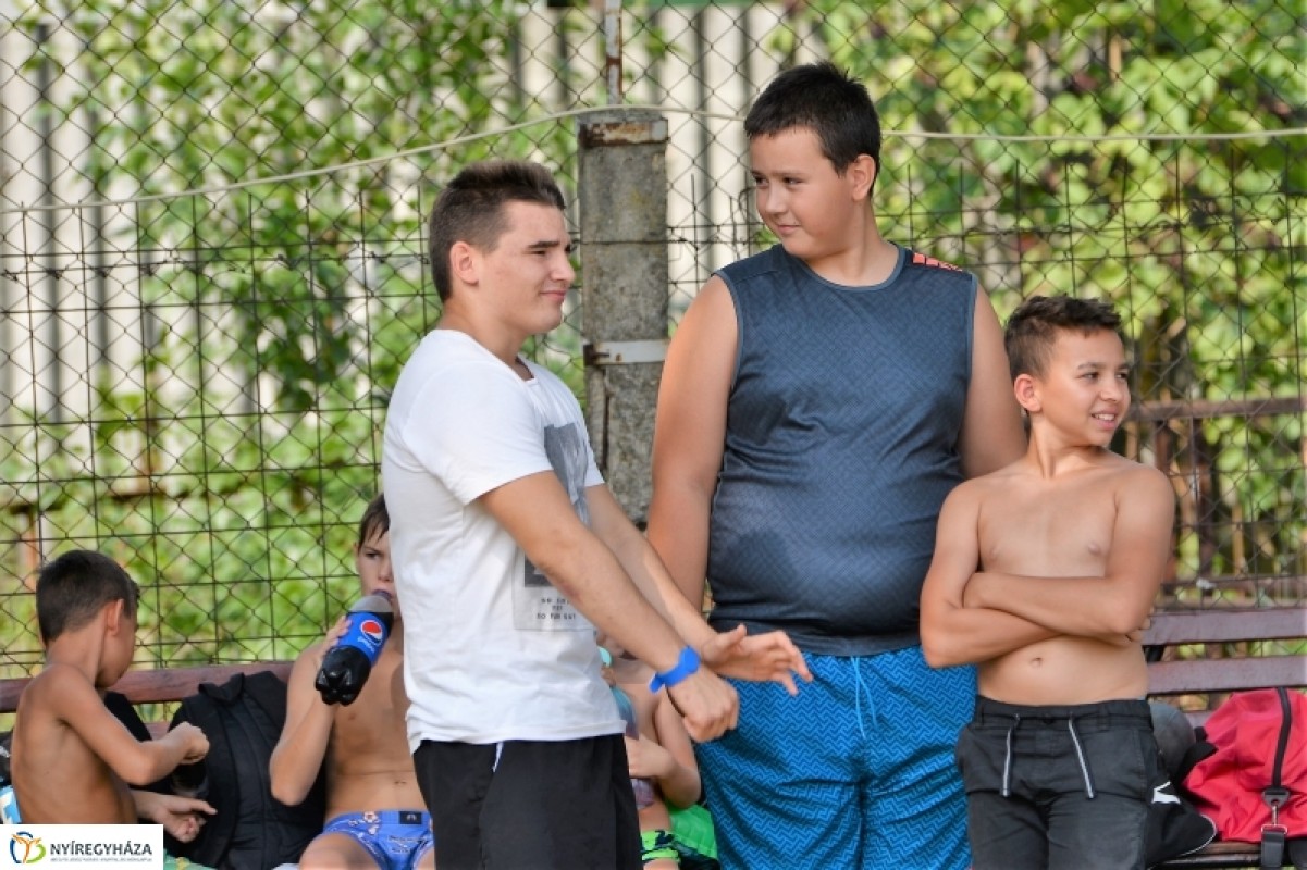Strandbirkózás Sóstón