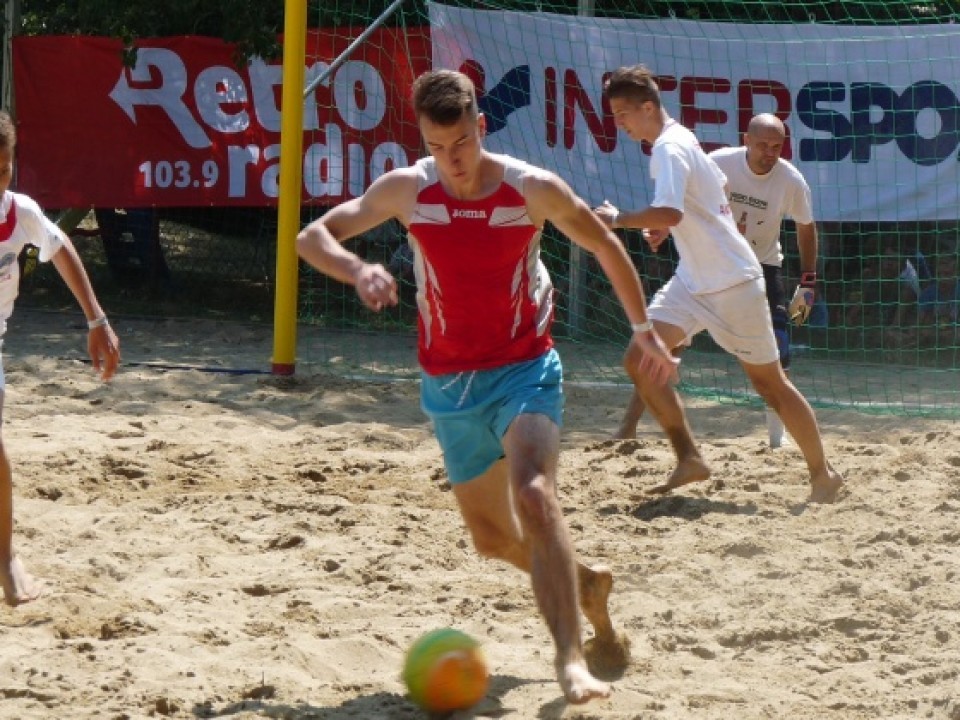 Újra strandfoci Sóstón