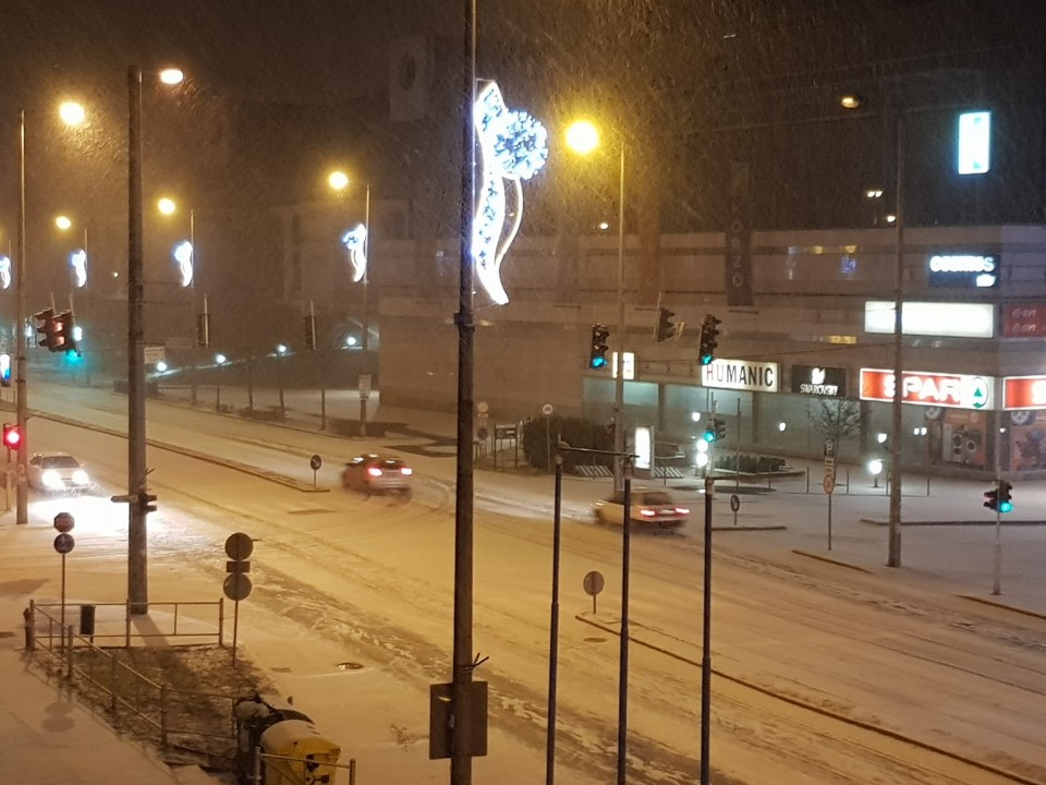 Egyre jobban szakad a hó Nyíregyházán!