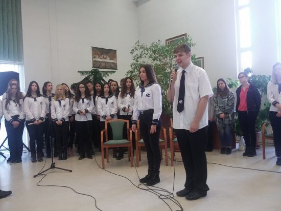 Vasvárisok kedveskedtek az időseknek