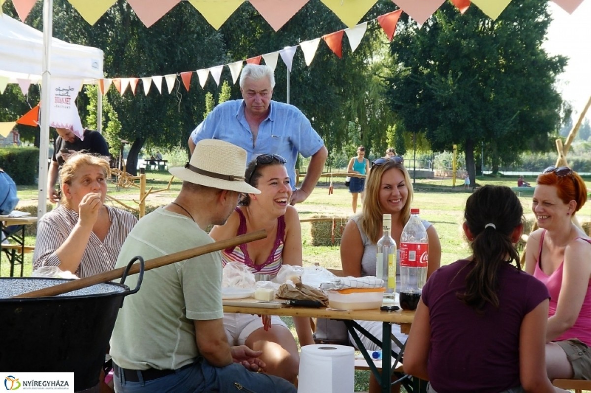 Parázson sült kismalac