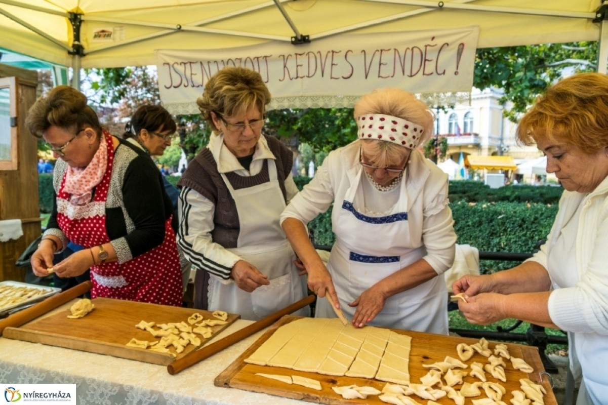 Fantasztikus hangulat vár a Kossuth téren! Indulás a Tirpák Fesztiválra!