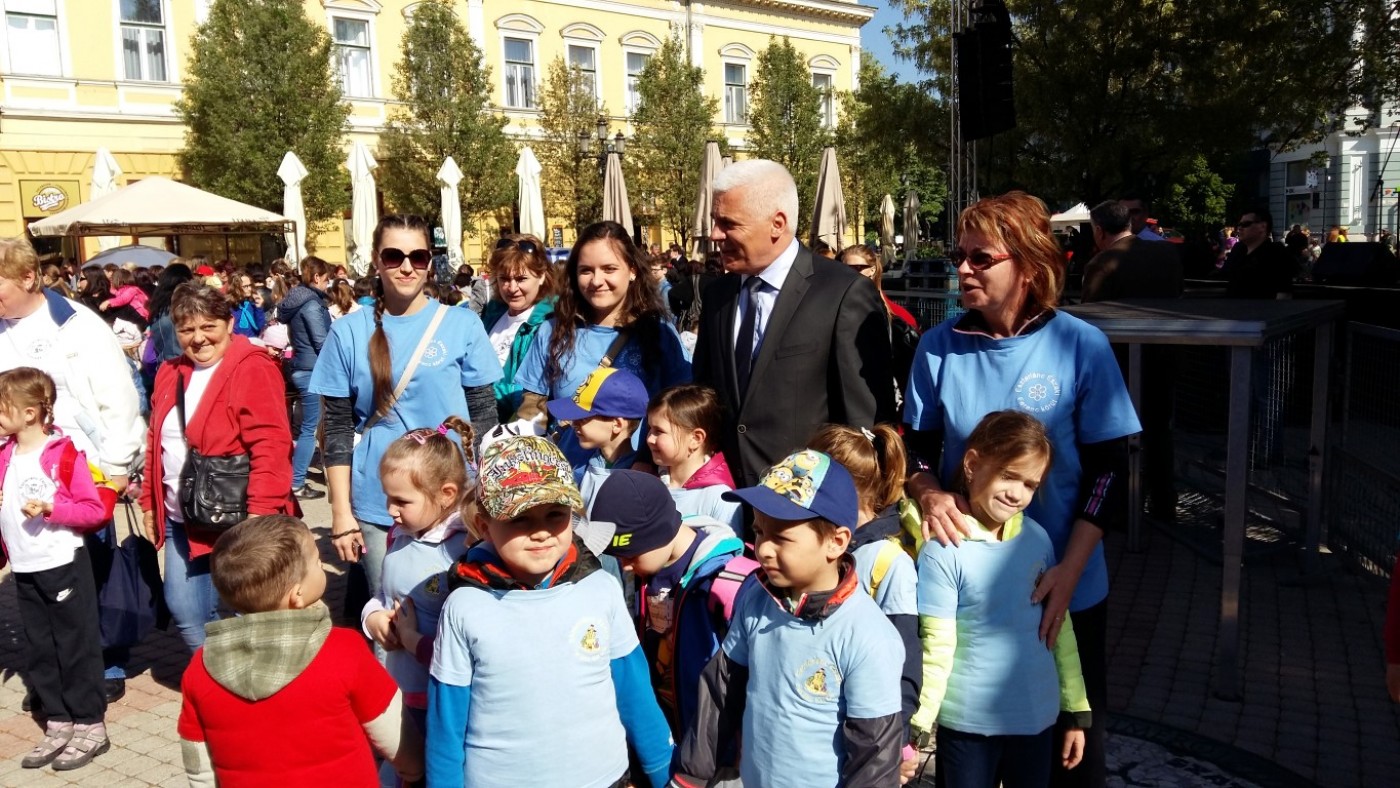 ELKEZDŐDÖTT....UGYE TE IS ITT VAGY?