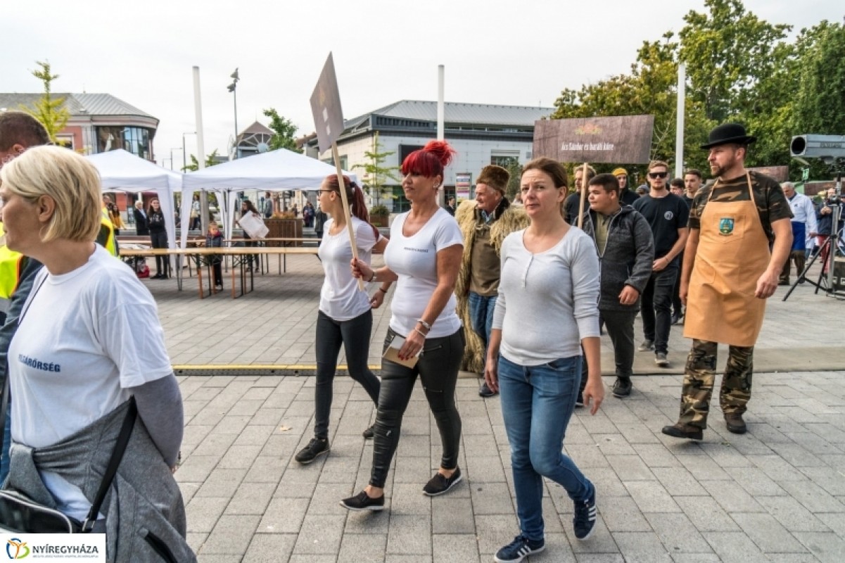 Fantasztikus hangulat vár a Kossuth téren! Indulás a Tirpák Fesztiválra!
