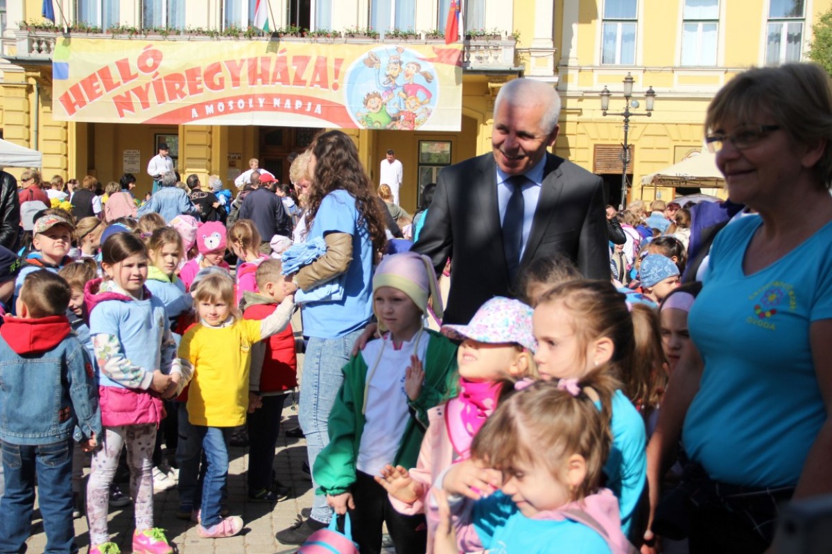 ELKEZDŐDÖTT....UGYE TE IS ITT VAGY?