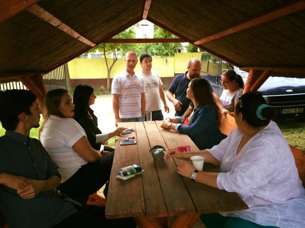4. Piknik in the FACE-ek! 