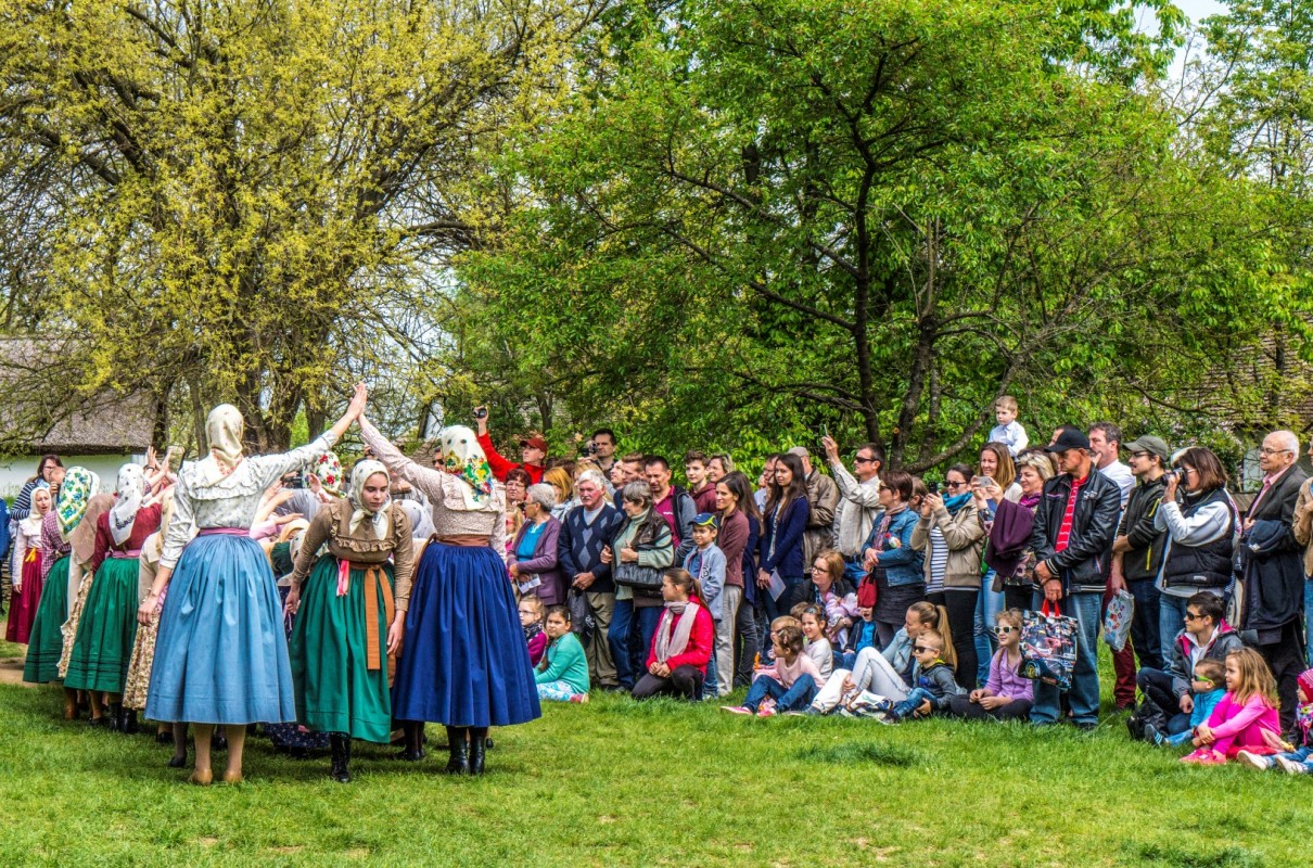 FALUSI MAJÁLIS A SKANZENBEN - GALÉRIA