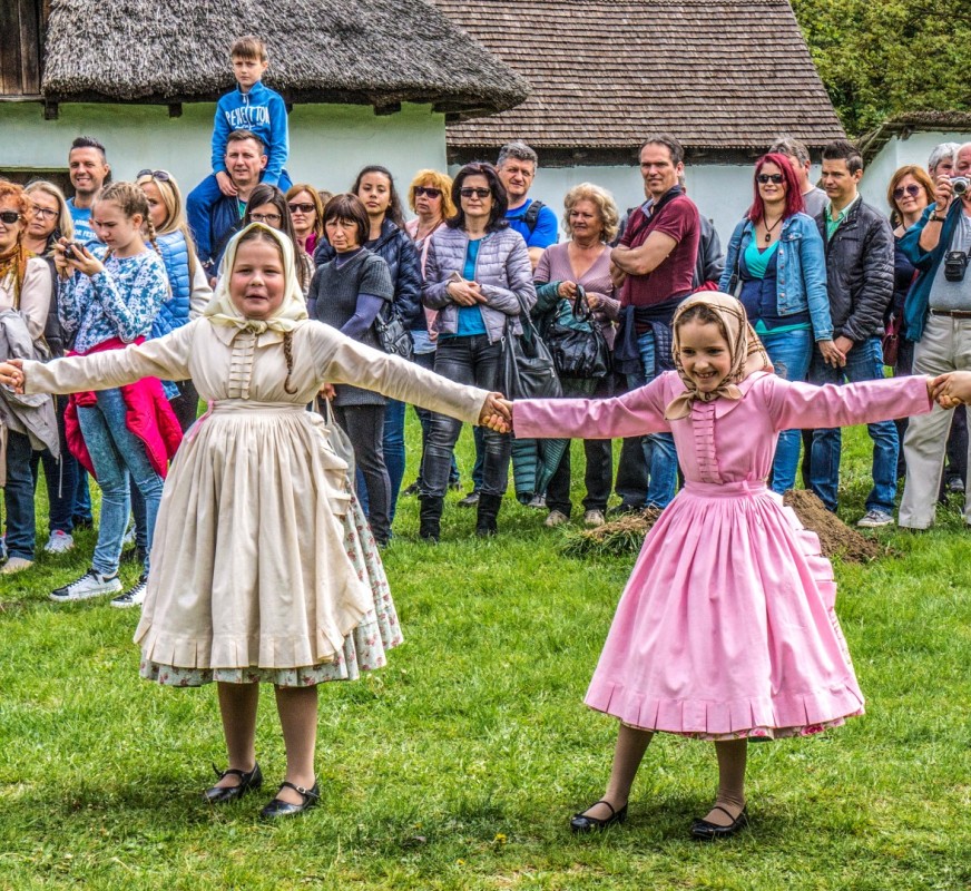 FALUSI MAJÁLIS A SKANZENBEN - GALÉRIA