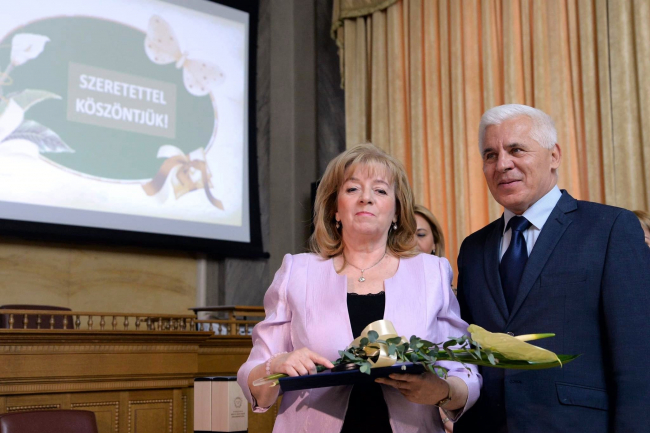 Vietórisz József-díjat kapott Viraszkó Szilvia, a Vasvári Pál Gimnázium tanára