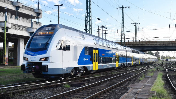 Újabb vonalakon jár a KISS vonat -  A Budapest-Szolnok-Debrecen-Nyíregyháza vasútvonal egyes járatain is