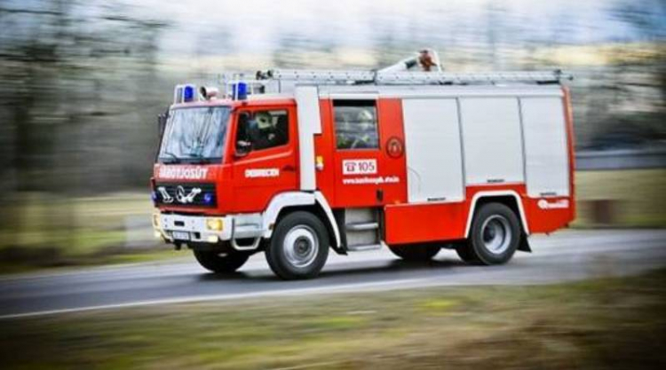 Ládamosógép szigetelése melegedett túl és izzott egy nyíregyházi gyárban
