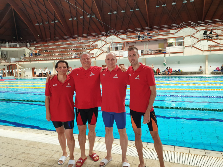 Sok éremmel tértek haza a Nyíregyházi Sportcentrum úszói