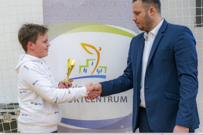 Fiatal kosaras lett a hónap sportolója