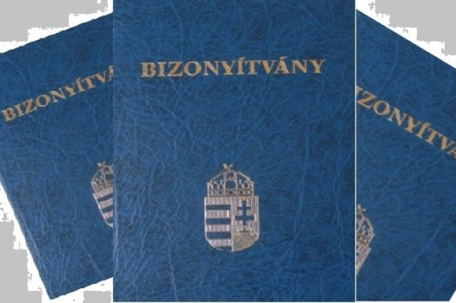 Itt nézhetitek meg az összes bizonyítványotokat, nyelvvizsgátokat és a legfontosabb oktatási adatokat