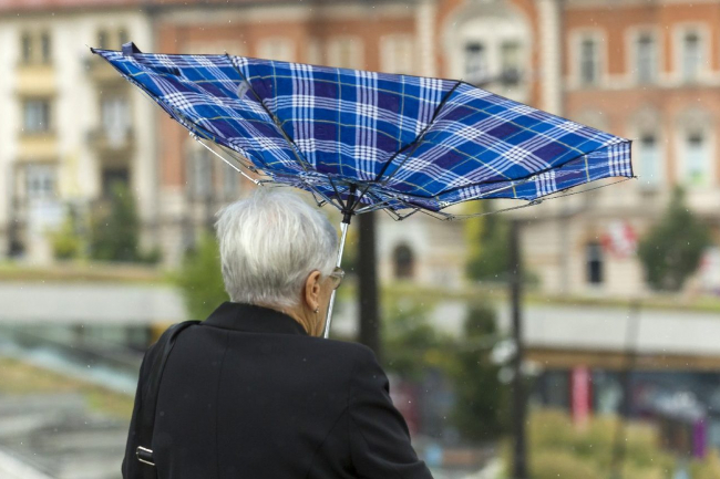 Zord arcát mutatja a tavasz, az ország bármely pontján leszakadhat az ég