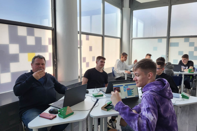 Rendagyó óra a vasvárisoknak a  Digitális Élményközpontban