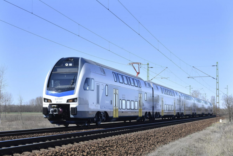 Már megvásárolható a vármegye- és országbérlet a MÁV-applikációban