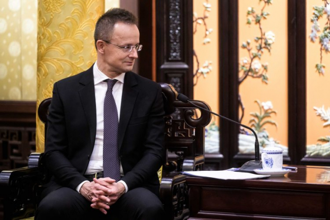 Szijjártó Péter Pekingből: a CATL debreceni gyárépítése magyarországi beruházásra ösztönöz más kínai vállalatokat is