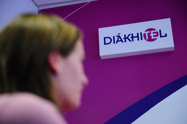Kiderült, melyik négy bank számlájára lehet júliustól szabadfelhasználású diákhitelt igényelni