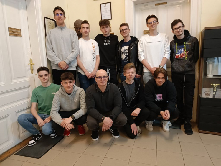Sikert arattak a kölcseysek a Vadász Dénes Informatika versenyen