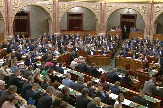 Elfogadta a jövő évi költségvetést a parlament