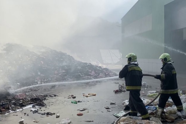 2500 négyzetméteren lángolt egy hulladéktelep