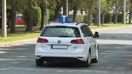 Hamarosan akár ingyenes is lehet a középiskolások és szakképzésen tanulók jogosítványszerzése