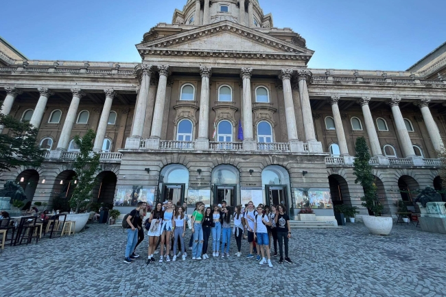 Interaktív, rendhagyó földrajz órán vettek részt a kölcseysek