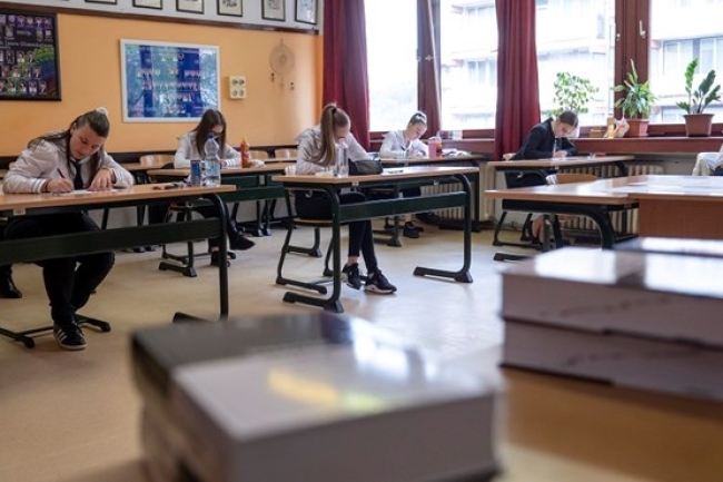 Több mint tízezer diák felel: kezdődnek az emelt szintű szóbeli érettségik