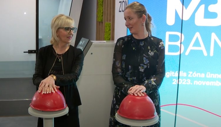 Digitális Bankfiók: terminál és kapszula nyílt az egyetemen