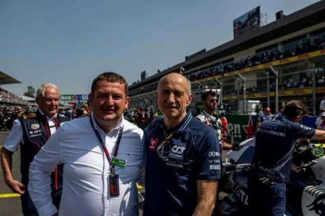 Az újságíró, akitől F-1-es pilóta kérte el a szabolcsi töltöttkáposzta receptjét