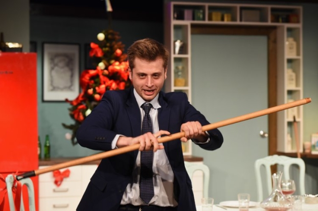 Tar Dániel drámázik, nevettet és énekel is