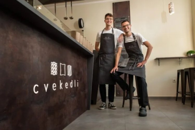 "A két fivér, aki a káposztás cvekedlihez címezte ételbárját" - a Gabulya testvérekről ír a Nők Lapja Café