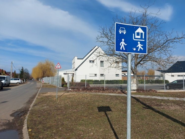 Csöndesebb lesz az utca