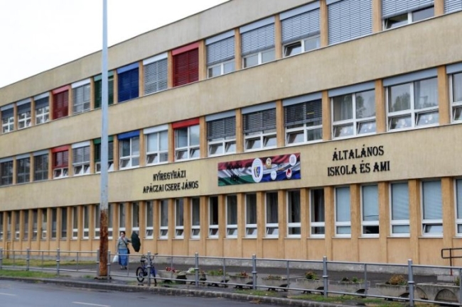 A francia külügyminisztérimtól kapott elismerést az Apáczai